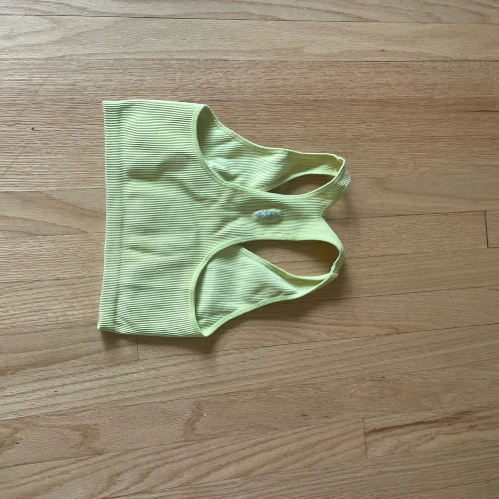 FP Movement Free Throw Crop Tank - Picture 2 of 3